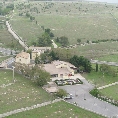 Antica Stazione Hotel Chiaramonte Gulfi Buitenkant foto