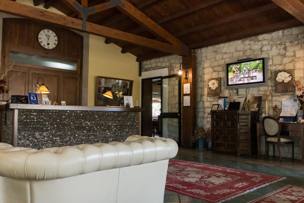 Antica Stazione Hotel Chiaramonte Gulfi Buitenkant foto