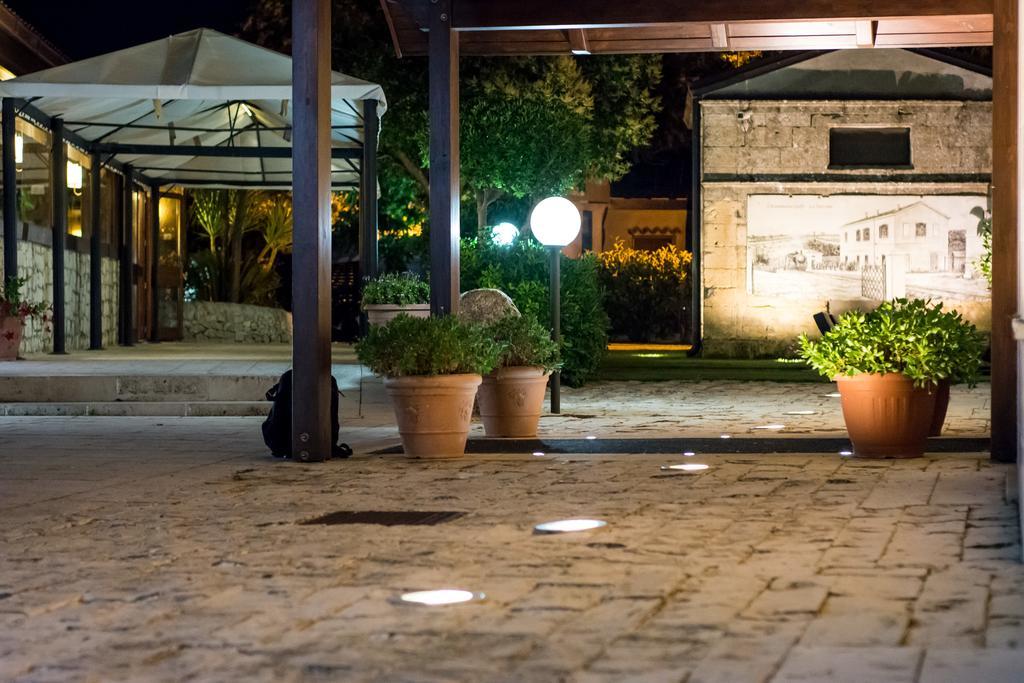 Antica Stazione Hotel Chiaramonte Gulfi Buitenkant foto