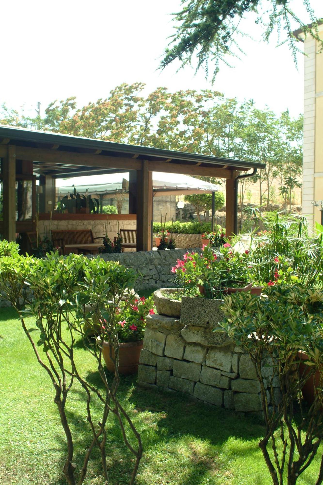 Antica Stazione Hotel Chiaramonte Gulfi Buitenkant foto